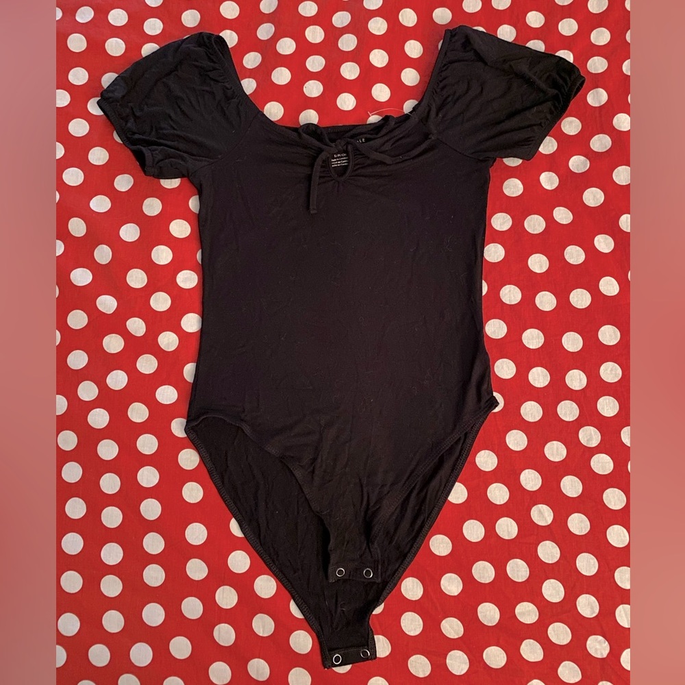 American Eagle black puff sleeve bodysuit - size S